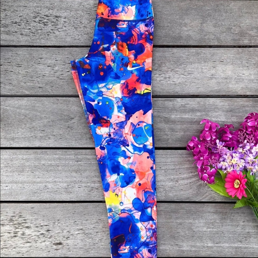 Full length Nike leggings - Picture 2 of 3